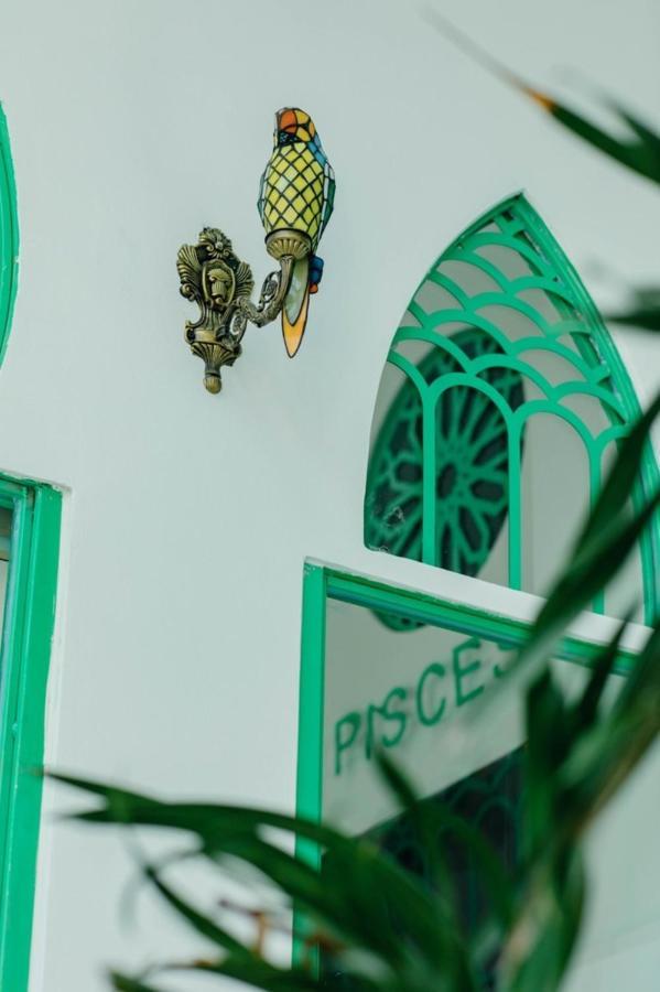 Pisces Hotel Hue Exterior foto